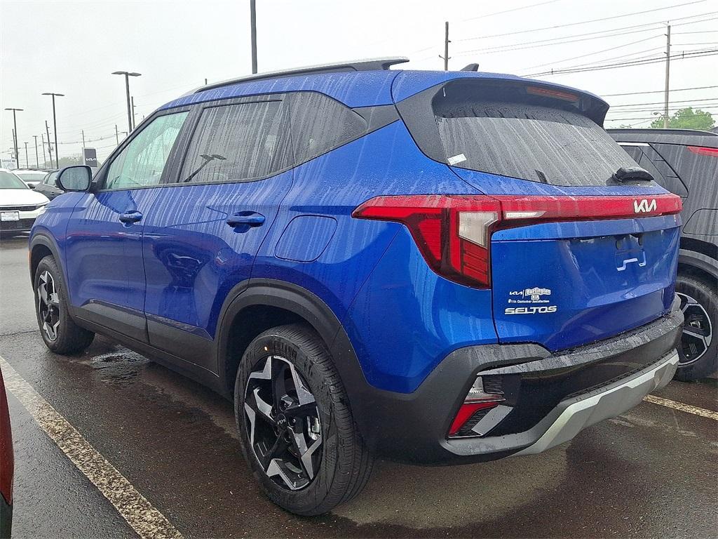 new 2025 Kia Seltos car, priced at $28,275