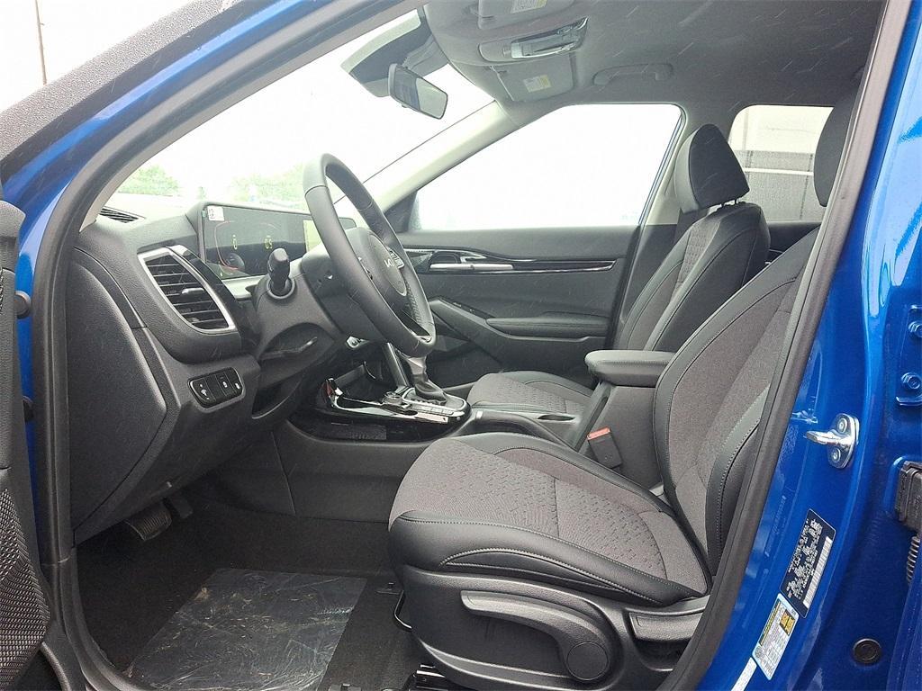 new 2025 Kia Seltos car, priced at $28,275