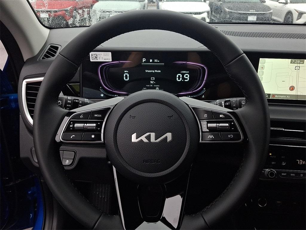 new 2025 Kia Seltos car, priced at $28,275
