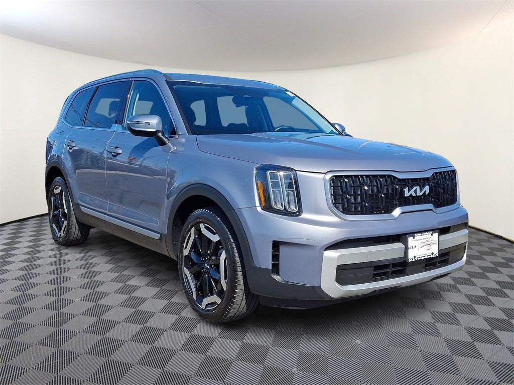 used 2024 Kia Telluride car, priced at $39,701