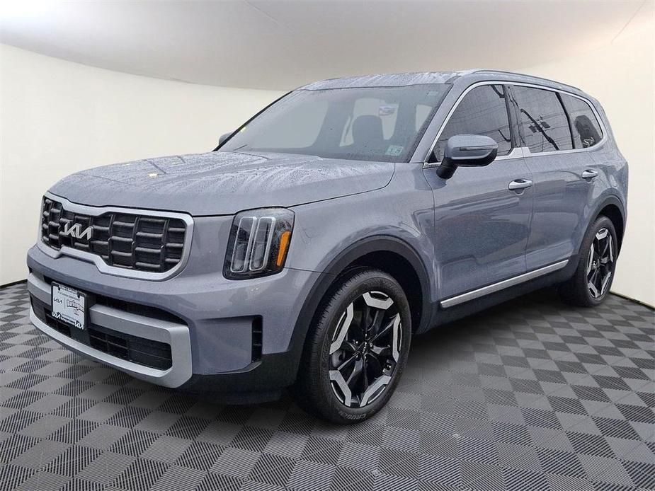 used 2024 Kia Telluride car, priced at $39,401