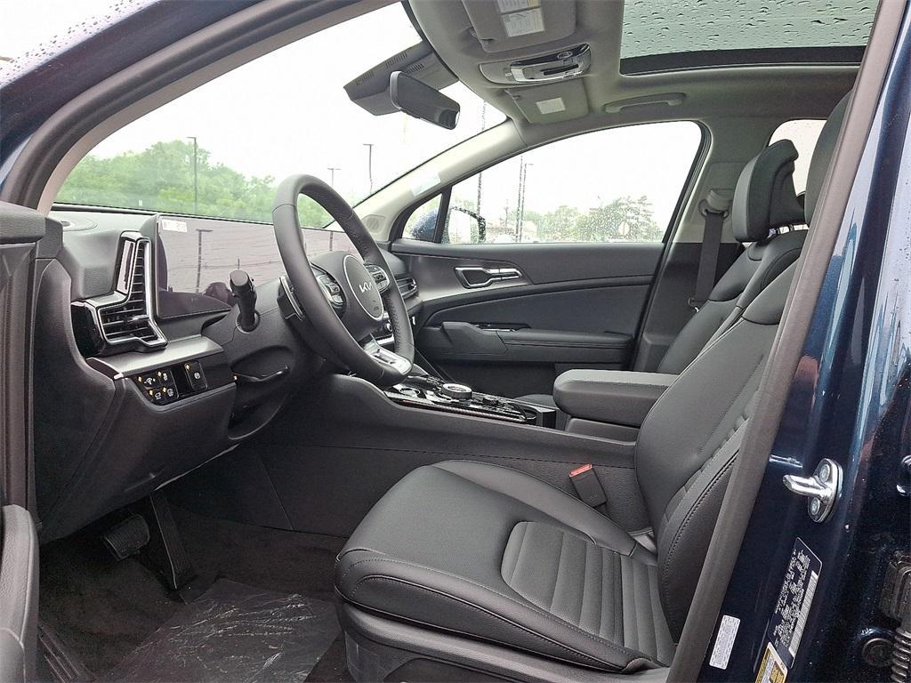 new 2025 Kia Sportage Hybrid car, priced at $39,595