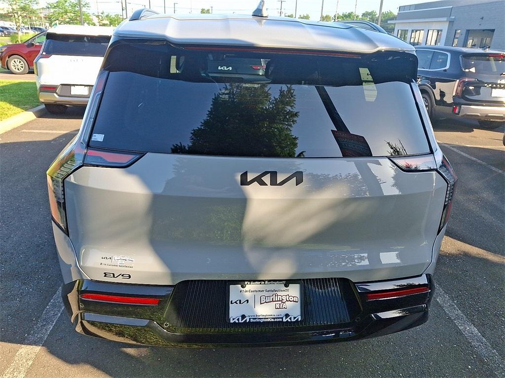 new 2026 Kia EV9 car, priced at $72,375