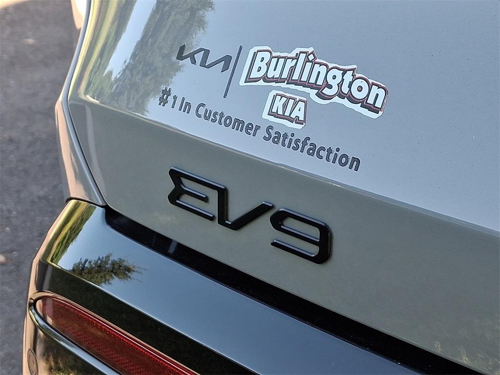 new 2026 Kia EV9 car, priced at $72,375