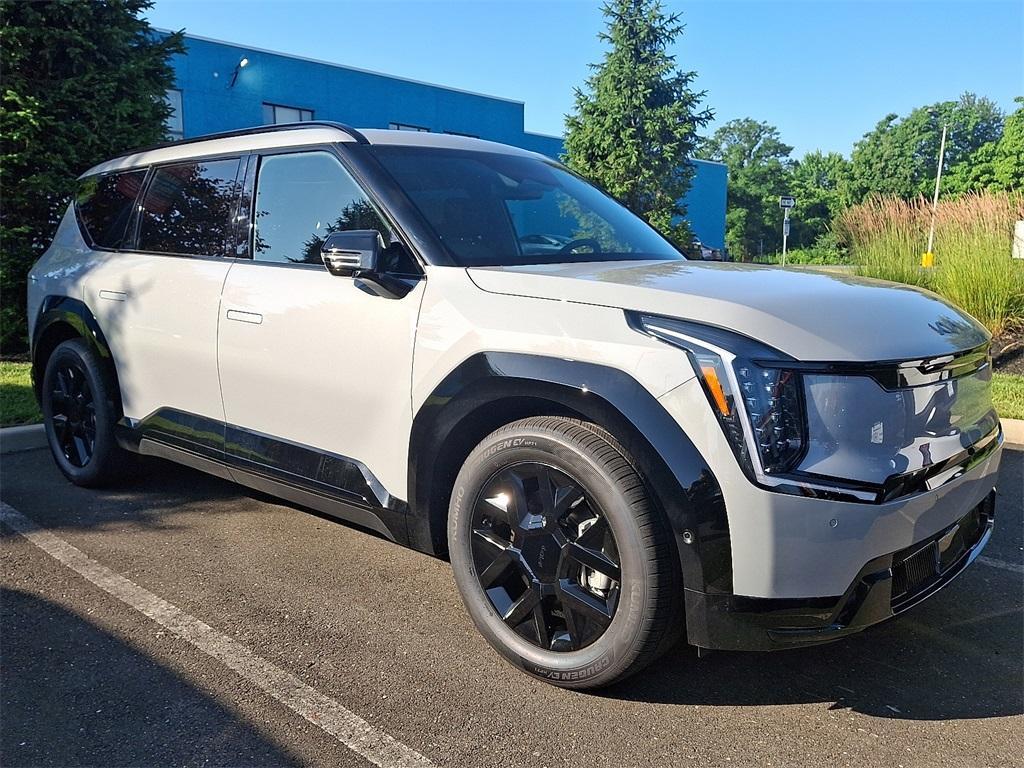 new 2026 Kia EV9 car, priced at $72,375