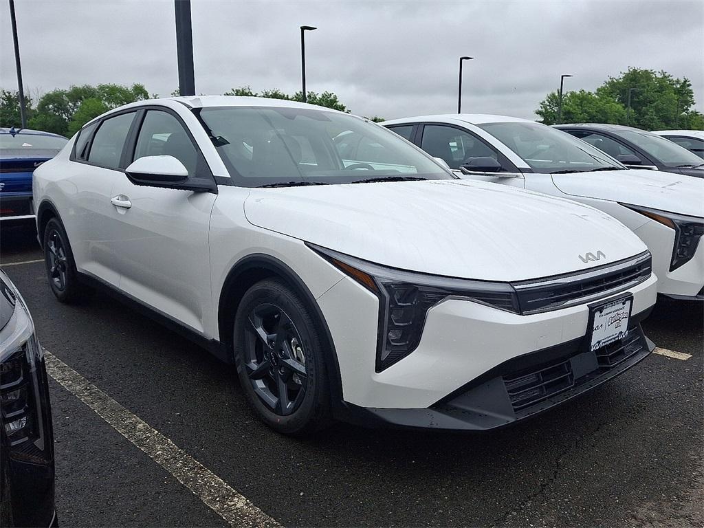 new 2025 Kia K4 car, priced at $24,810