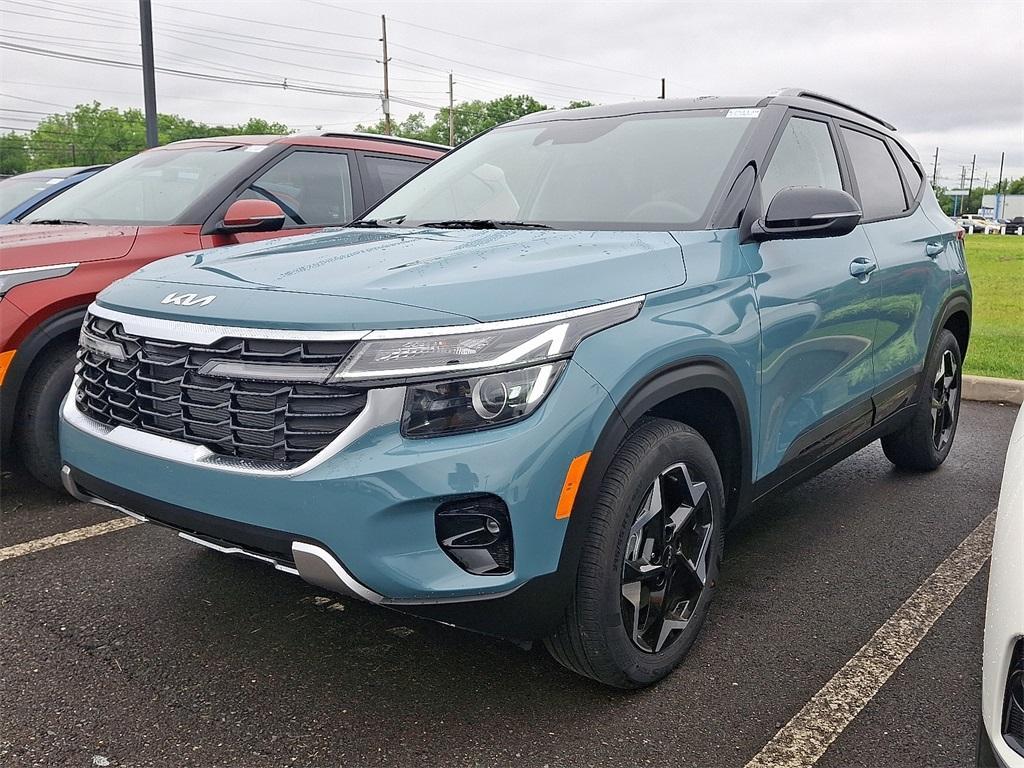 new 2025 Kia Seltos car, priced at $28,670