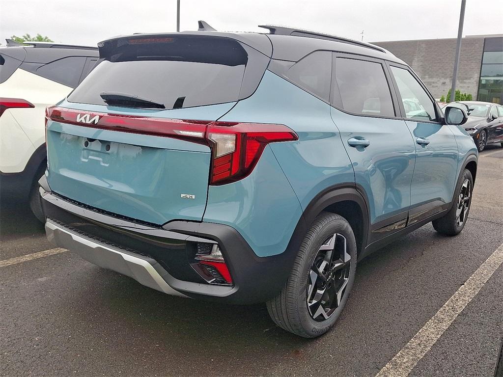 new 2025 Kia Seltos car, priced at $28,670