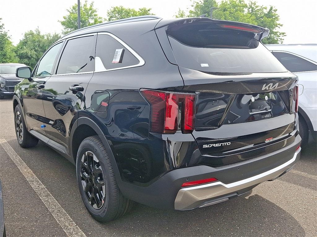 new 2025 Kia Sorento car, priced at $38,665