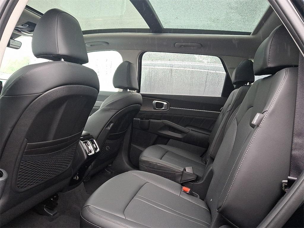 new 2025 Kia Sorento car, priced at $45,255