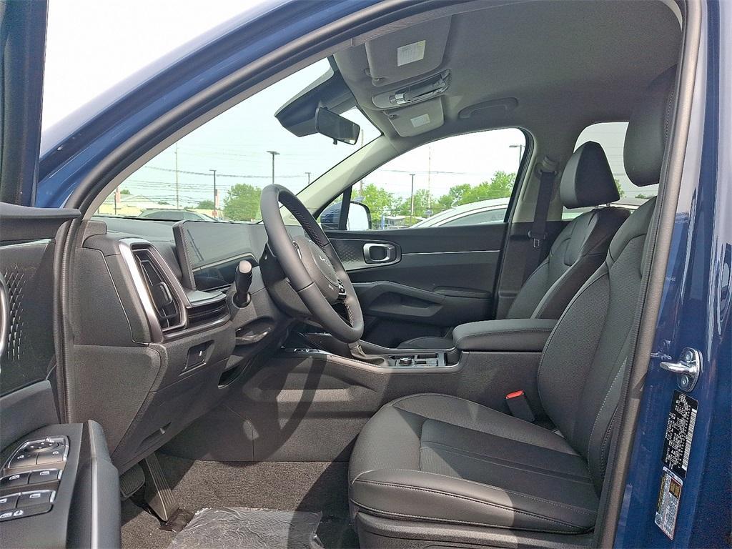 new 2025 Kia Sorento car, priced at $39,160