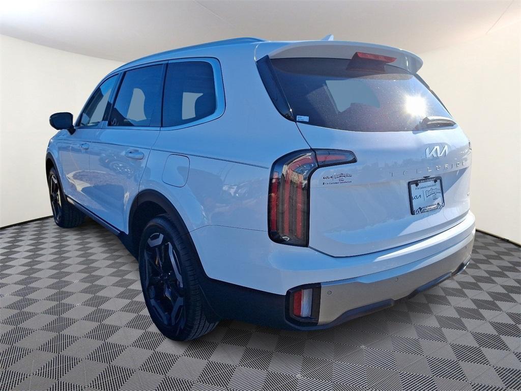 used 2025 Kia Telluride car, priced at $44,701