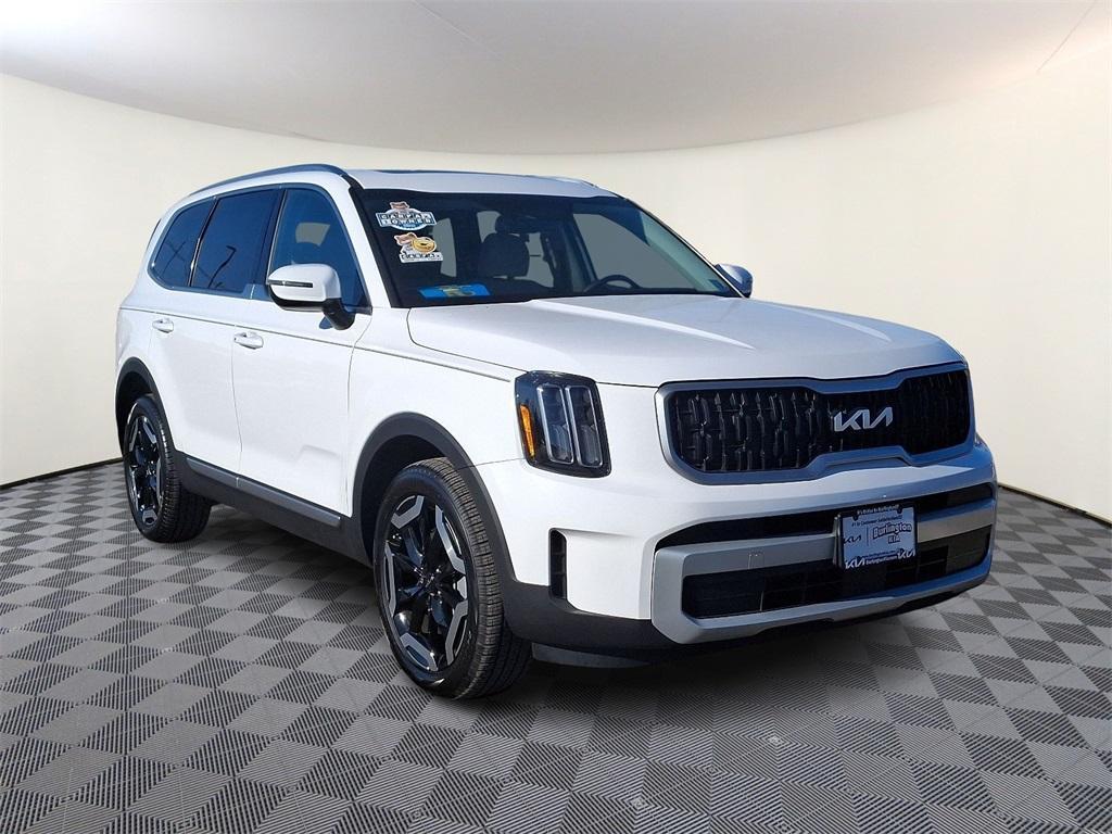 used 2025 Kia Telluride car, priced at $44,701