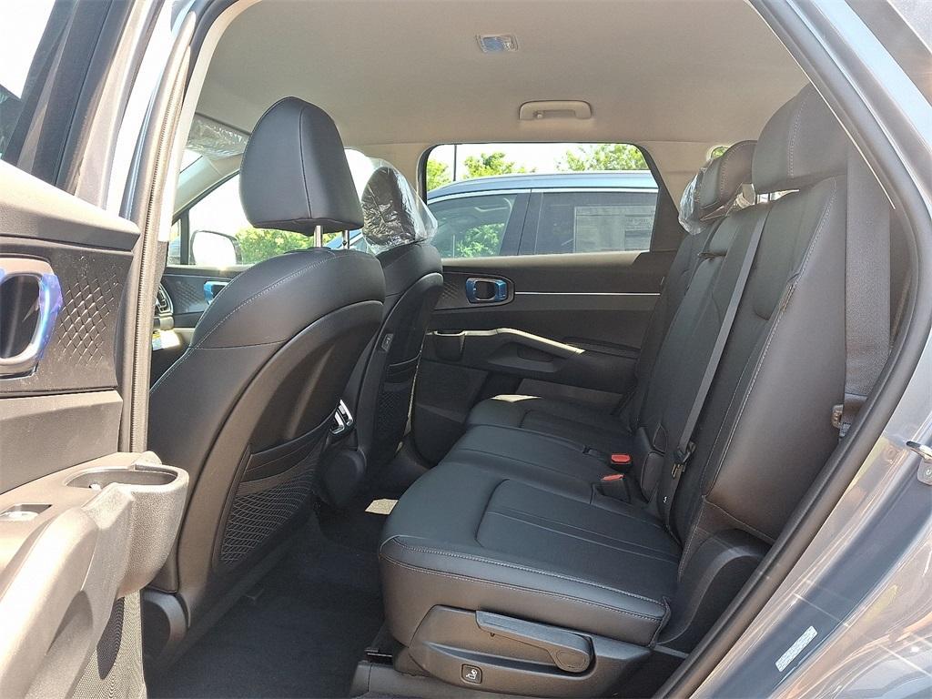 new 2025 Kia Sorento car, priced at $36,655