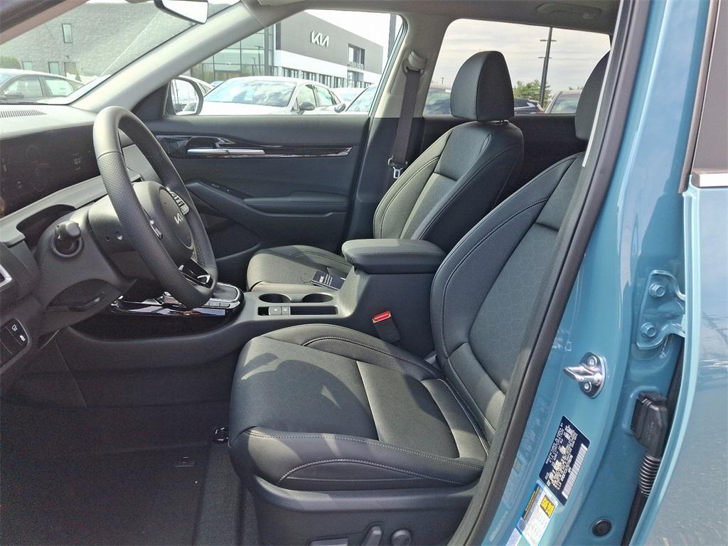new 2025 Kia Seltos car, priced at $33,265