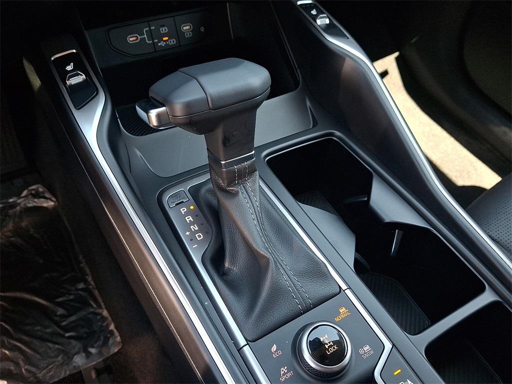 new 2025 Kia Sorento car, priced at $38,665