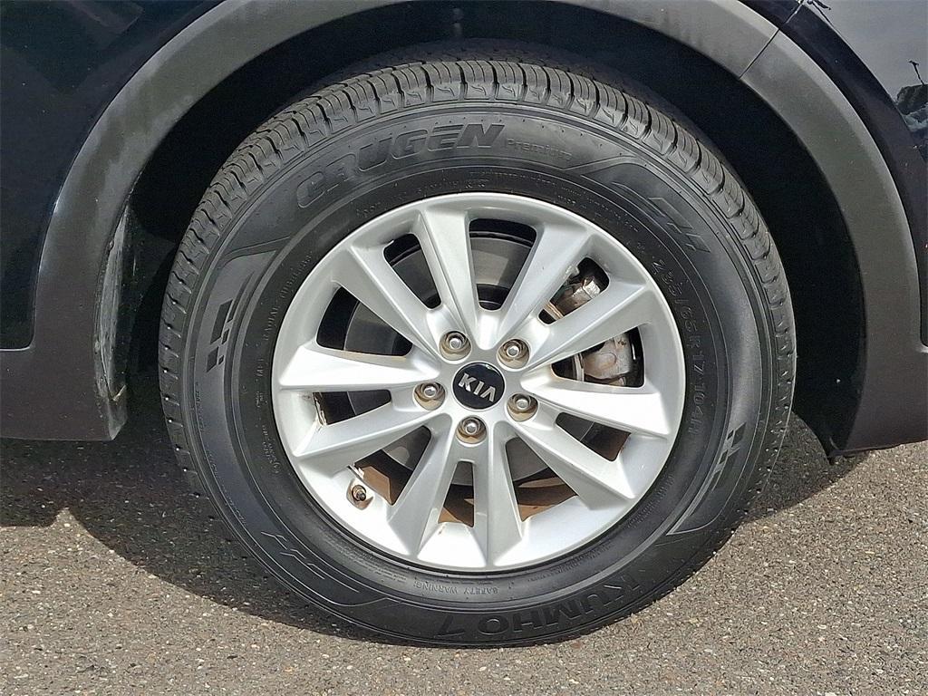 used 2019 Kia Sorento car, priced at $19,301