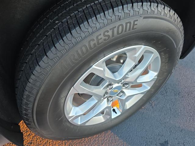 used 2023 Chevrolet Traverse car, priced at $29,197