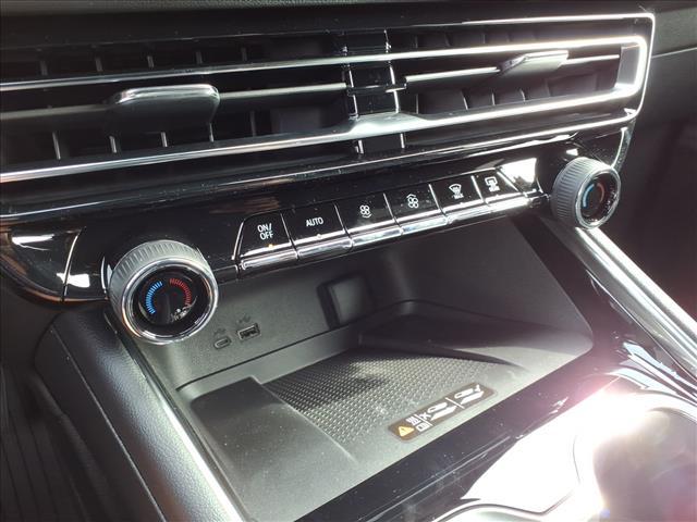 new 2026 Chevrolet Traverse car, priced at $43,729