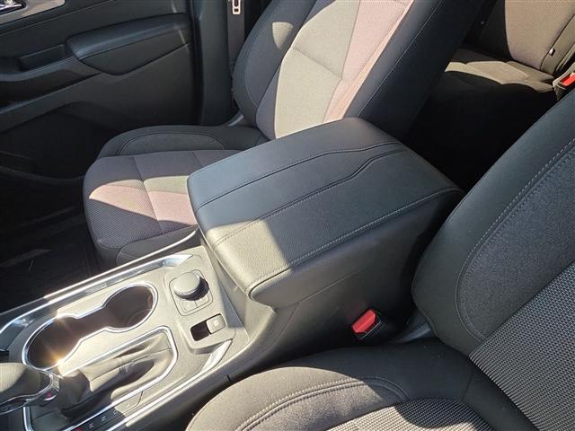 used 2023 Chevrolet Traverse car, priced at $30,700