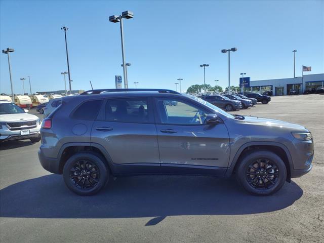used 2023 Jeep Cherokee car, priced at $29,990