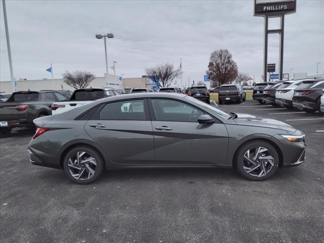 new 2025 Hyundai Elantra car, priced at $23,916