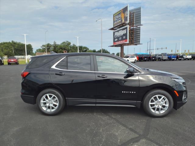 new 2024 Chevrolet Equinox car, priced at $28,556