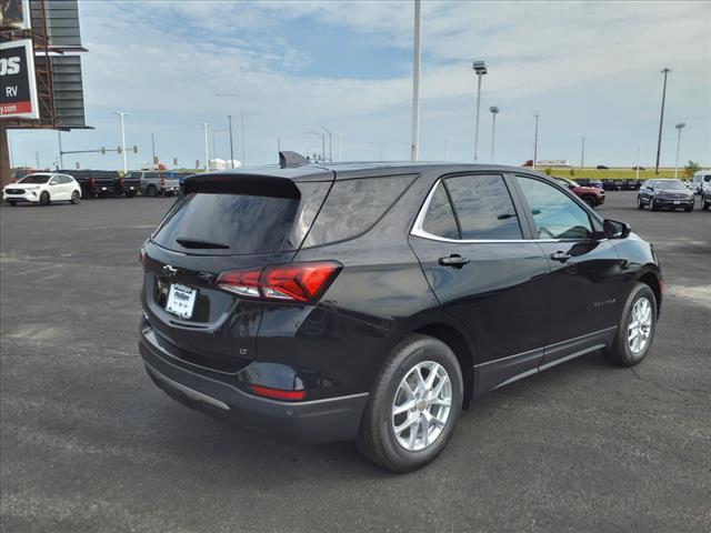 new 2024 Chevrolet Equinox car, priced at $28,556