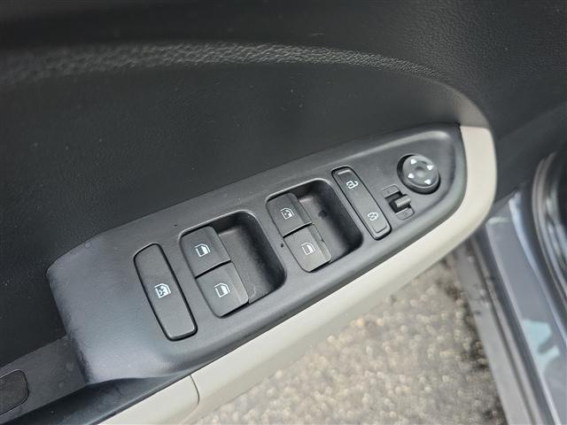 used 2023 Hyundai Venue car, priced at $18,186