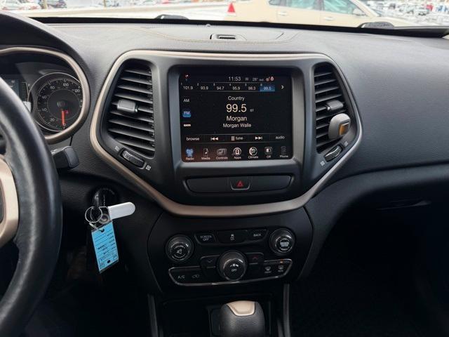 used 2016 Jeep Cherokee car, priced at $12,443