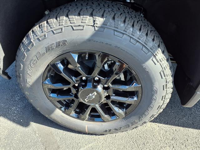 new 2025 Chevrolet Silverado 2500 car, priced at $70,180