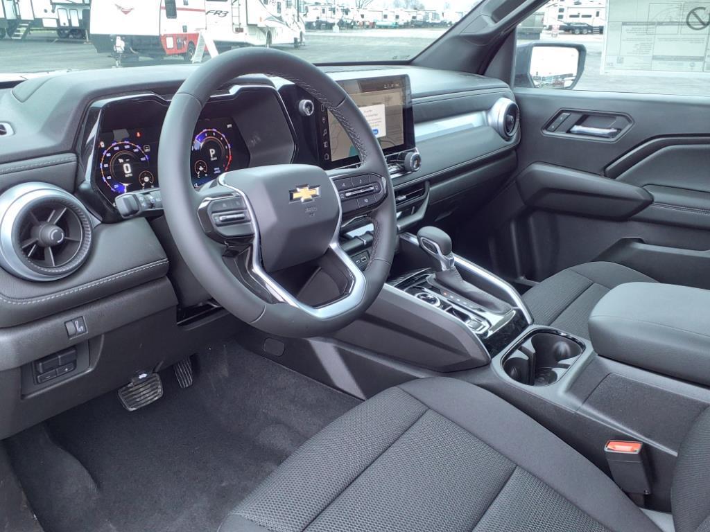 new 2025 Chevrolet Colorado car, priced at $37,628