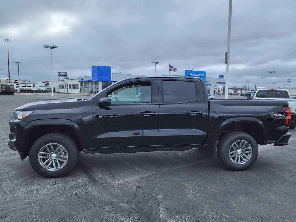 new 2025 Chevrolet Colorado car, priced at $37,628