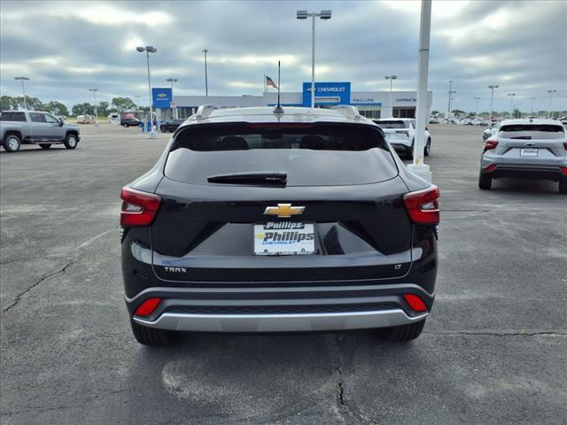 new 2025 Chevrolet Trax car, priced at $23,311