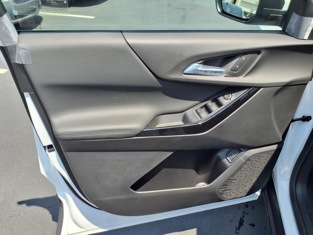 new 2026 Chevrolet Equinox car, priced at $31,327