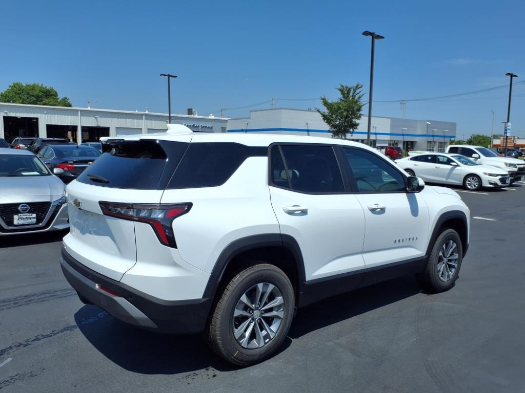 new 2026 Chevrolet Equinox car, priced at $31,327