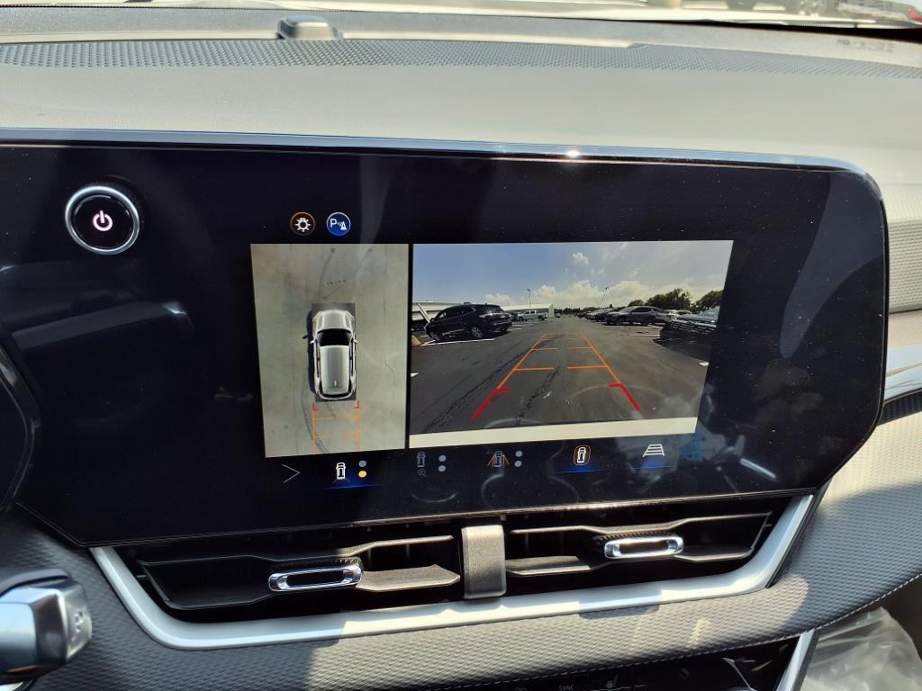 new 2026 Chevrolet Equinox car, priced at $31,327