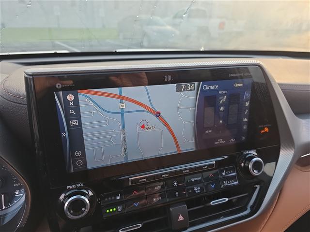 used 2021 Toyota Highlander car, priced at $37,027