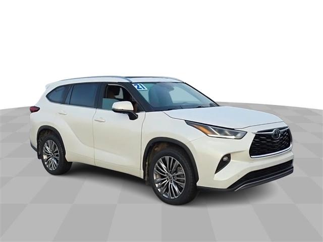used 2021 Toyota Highlander car, priced at $37,027