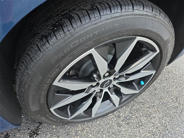used 2025 Chevrolet Malibu car, priced at $26,384