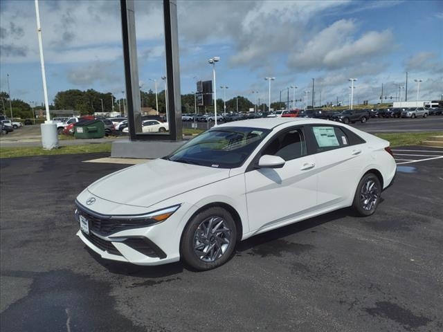 new 2024 Hyundai Elantra car, priced at $23,789