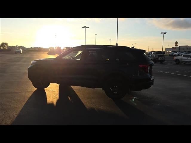 used 2022 Ford Explorer car, priced at $28,388