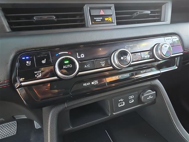 used 2025 Honda Pilot car, priced at $49,859