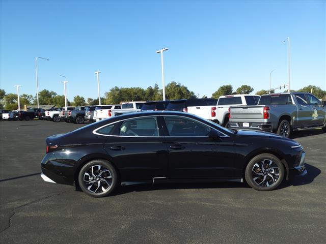 new 2025 Hyundai Sonata car, priced at $29,955