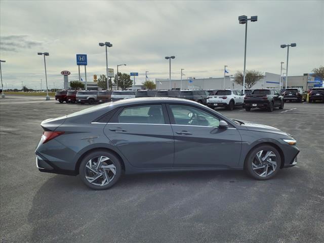 new 2025 Hyundai Elantra car, priced at $27,210