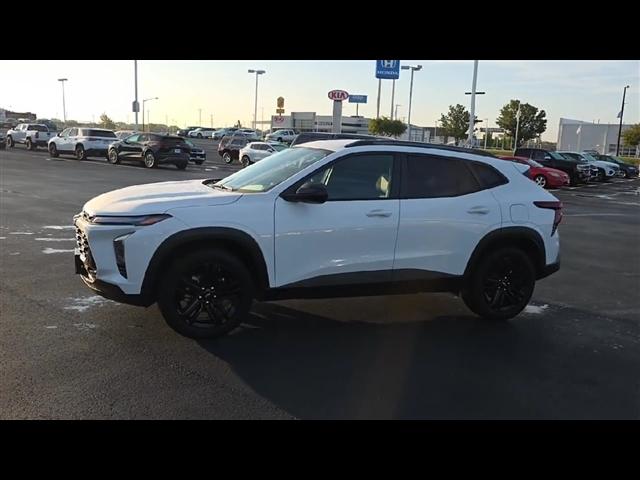 used 2025 Chevrolet Trax car, priced at $22,000