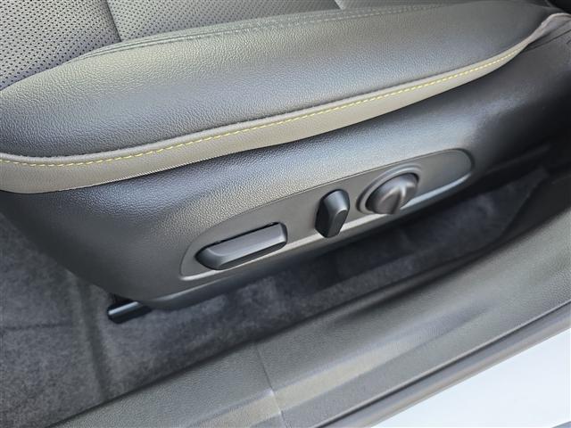 used 2025 Chevrolet Trax car, priced at $22,000