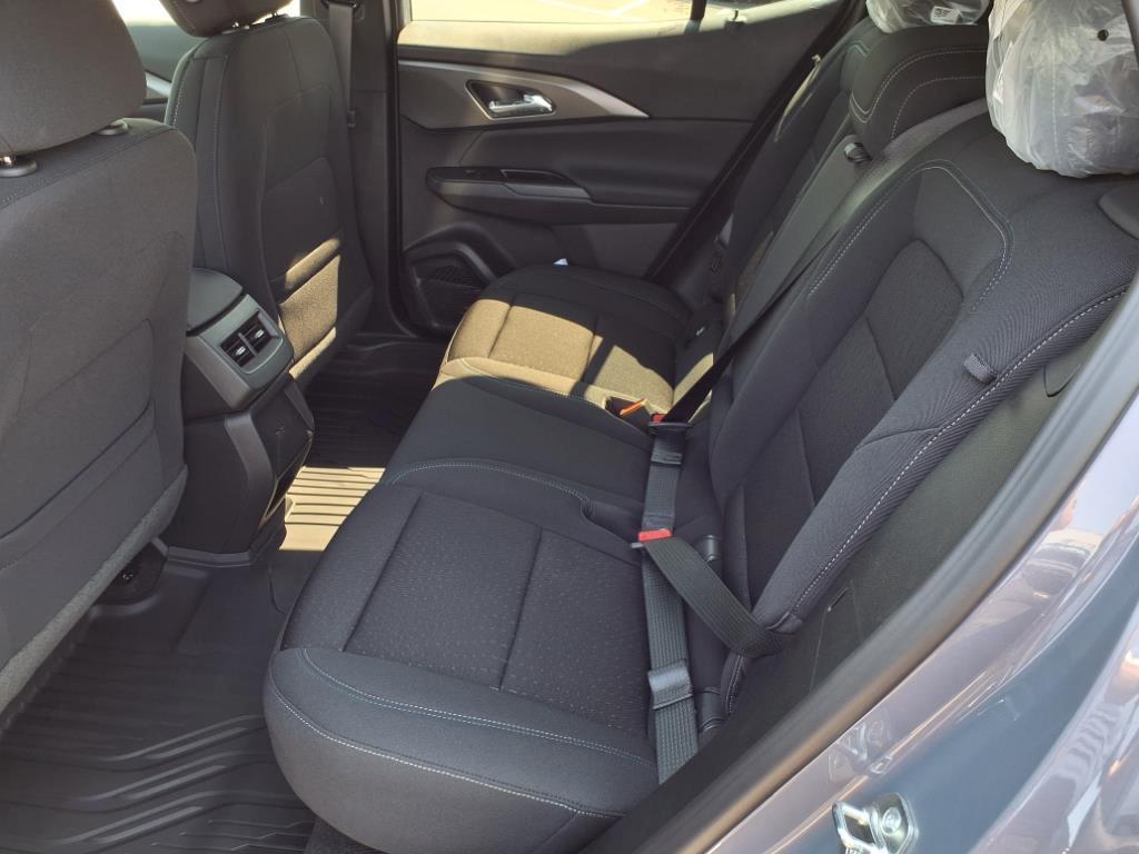 new 2025 Chevrolet Equinox EV car, priced at $34,715