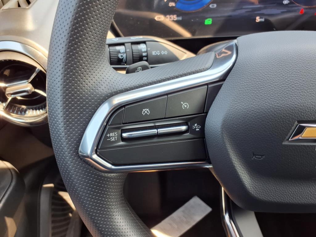 new 2025 Chevrolet Equinox EV car, priced at $34,715