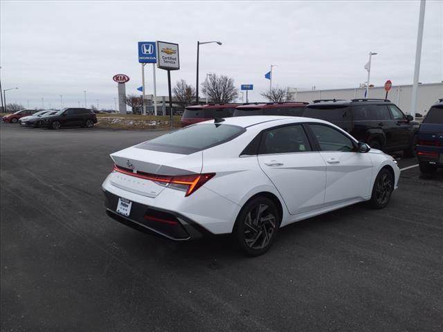 new 2025 Hyundai Elantra HEV car, priced at $30,981